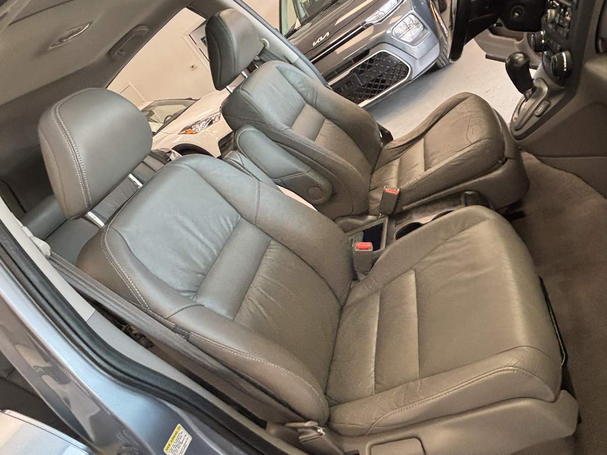 2010 Honda CR-V EX-L photo 21