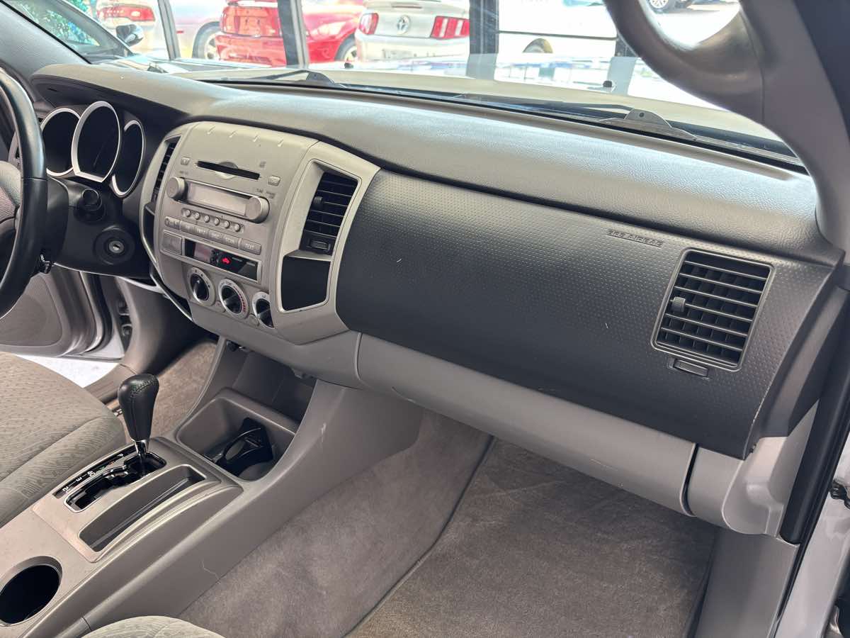 2008 Toyota Tacoma PreRunner photo 14