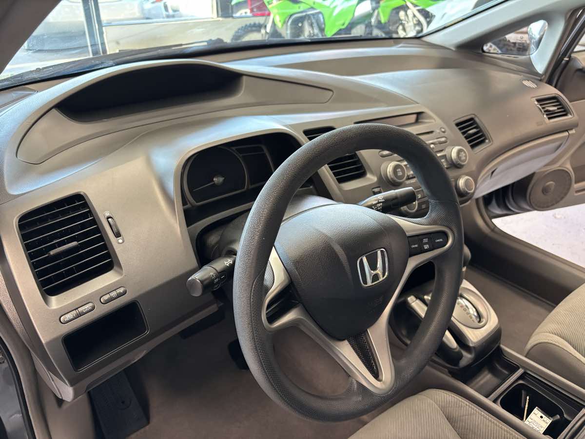 2010 Honda Civic LX photo 13