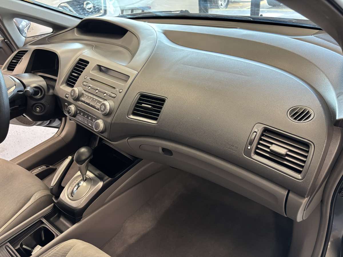 2010 Honda Civic LX photo 14