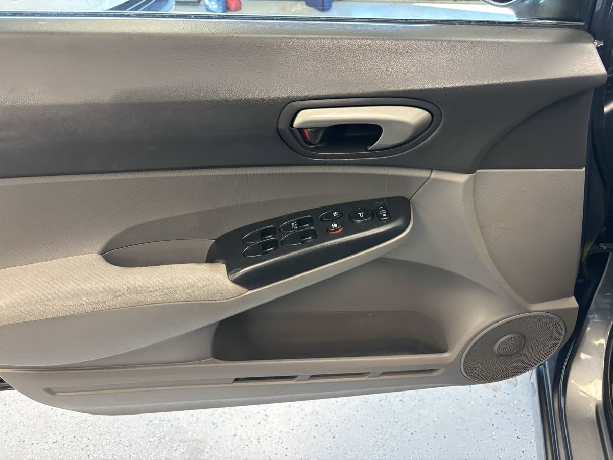 2010 Honda Civic LX photo 19