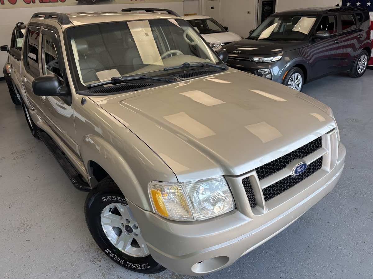 2005 Ford Explorer Sport Trac XLS photo 5
