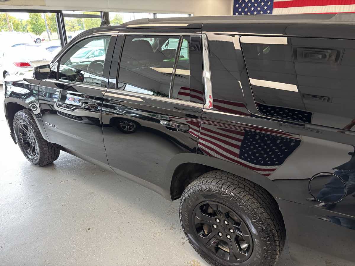 2019 Chevrolet Tahoe LS photo 9