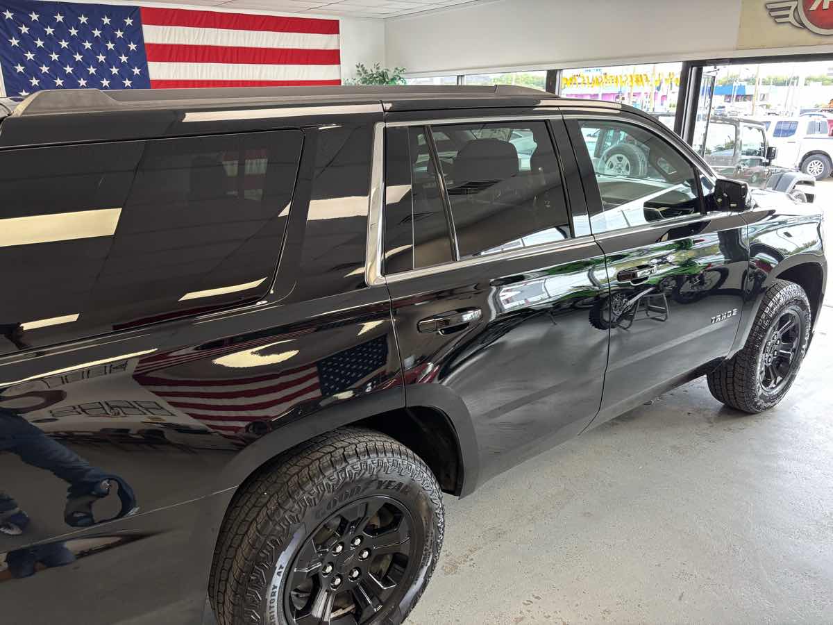 2019 Chevrolet Tahoe LS photo 10