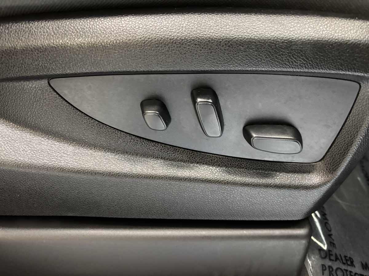 2019 Chevrolet Tahoe LS photo 19