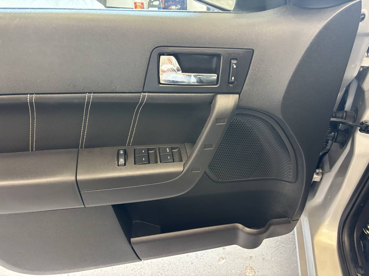 Ford Focus photo 18