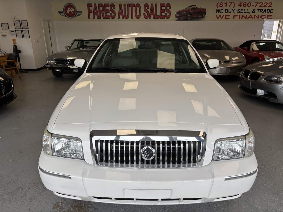 2008 Mercury Grand Marquis's photo