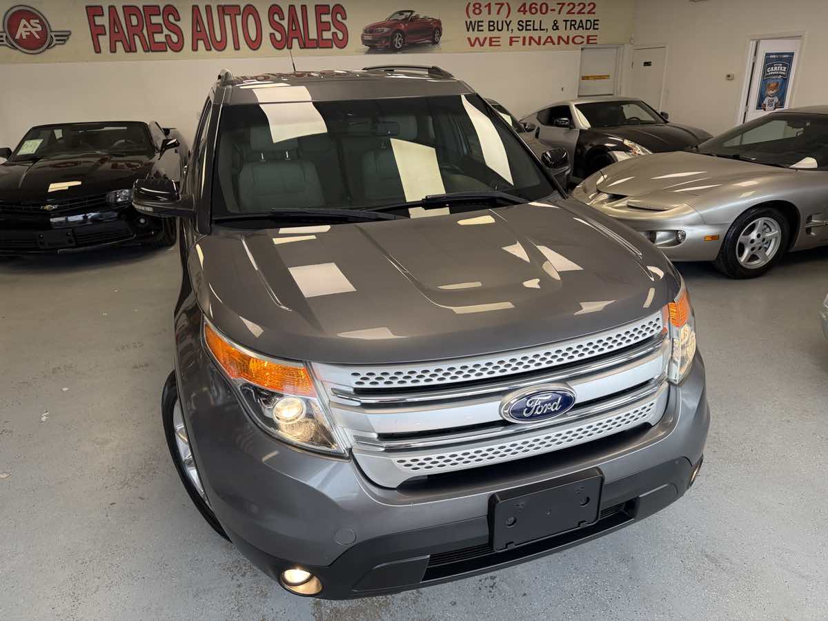 2013 Ford Explorer XLT's photo