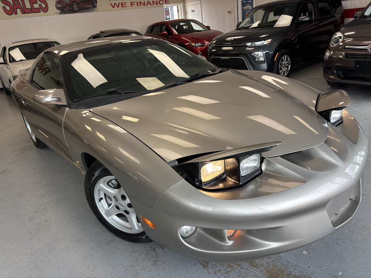 2000 Pontiac Firebird -'s photo