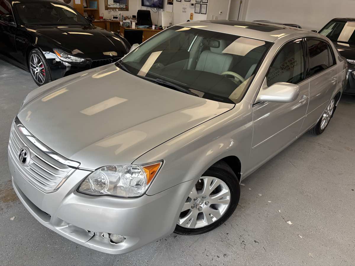 Toyota Avalon photo 8