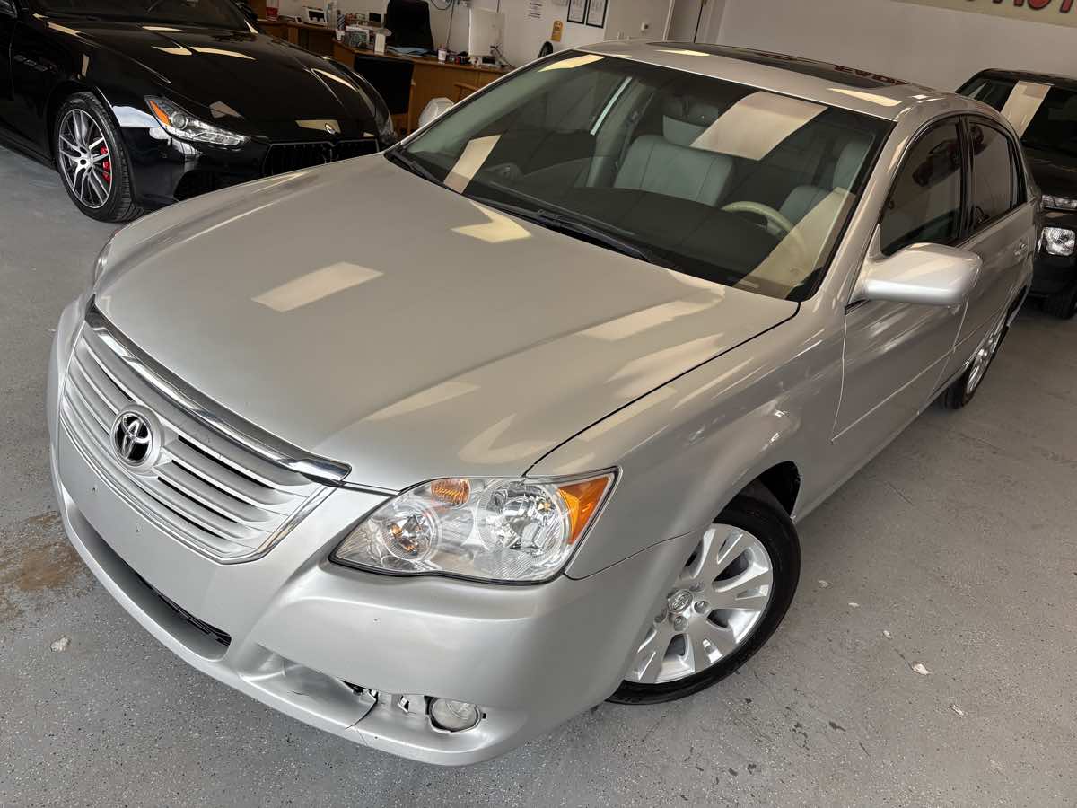 Toyota Avalon photo 10
