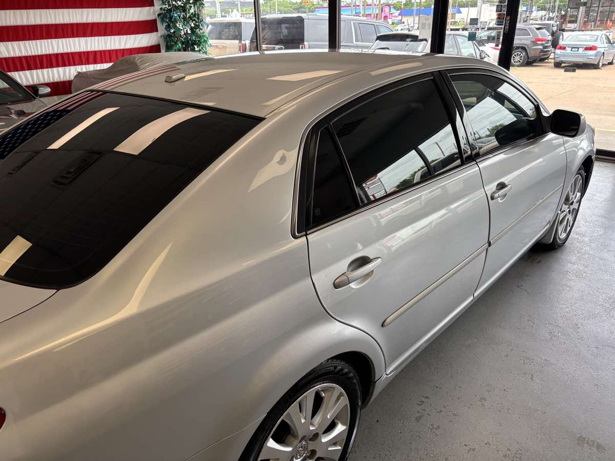 Toyota Avalon photo 6