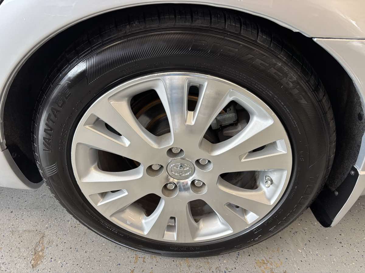 Toyota Avalon photo 27