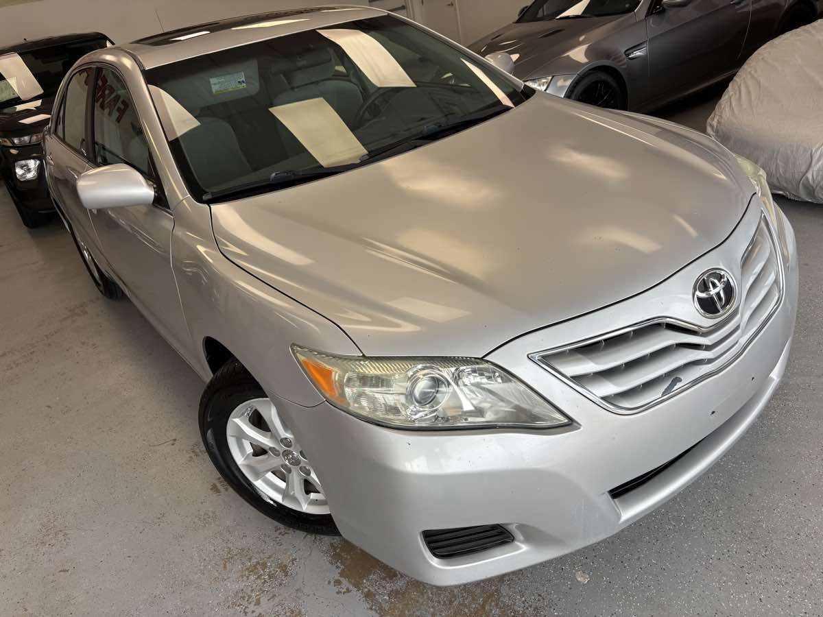 Toyota Camry photo 4