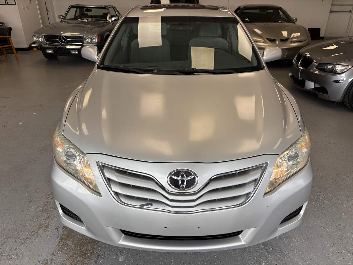Toyota Camry photo 6