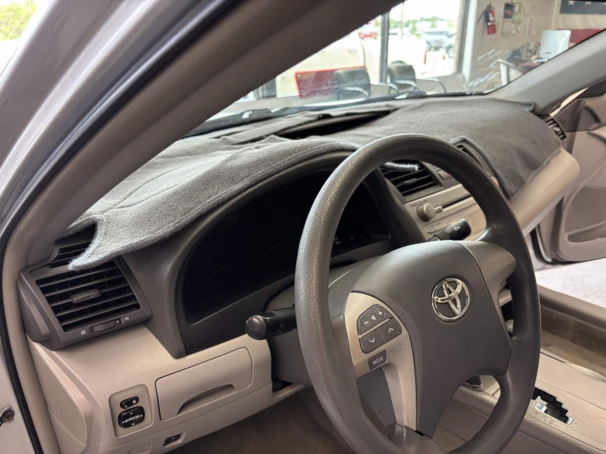 Toyota Camry photo 12
