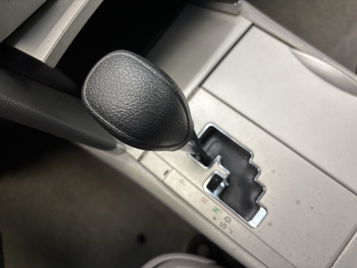 Toyota Camry photo 16