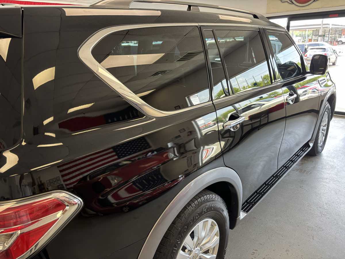Nissan Armada photo 11