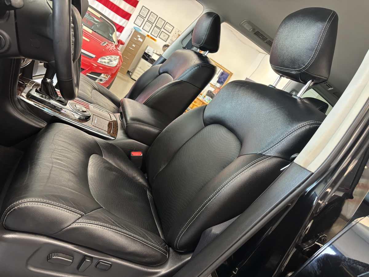Nissan Armada photo 21
