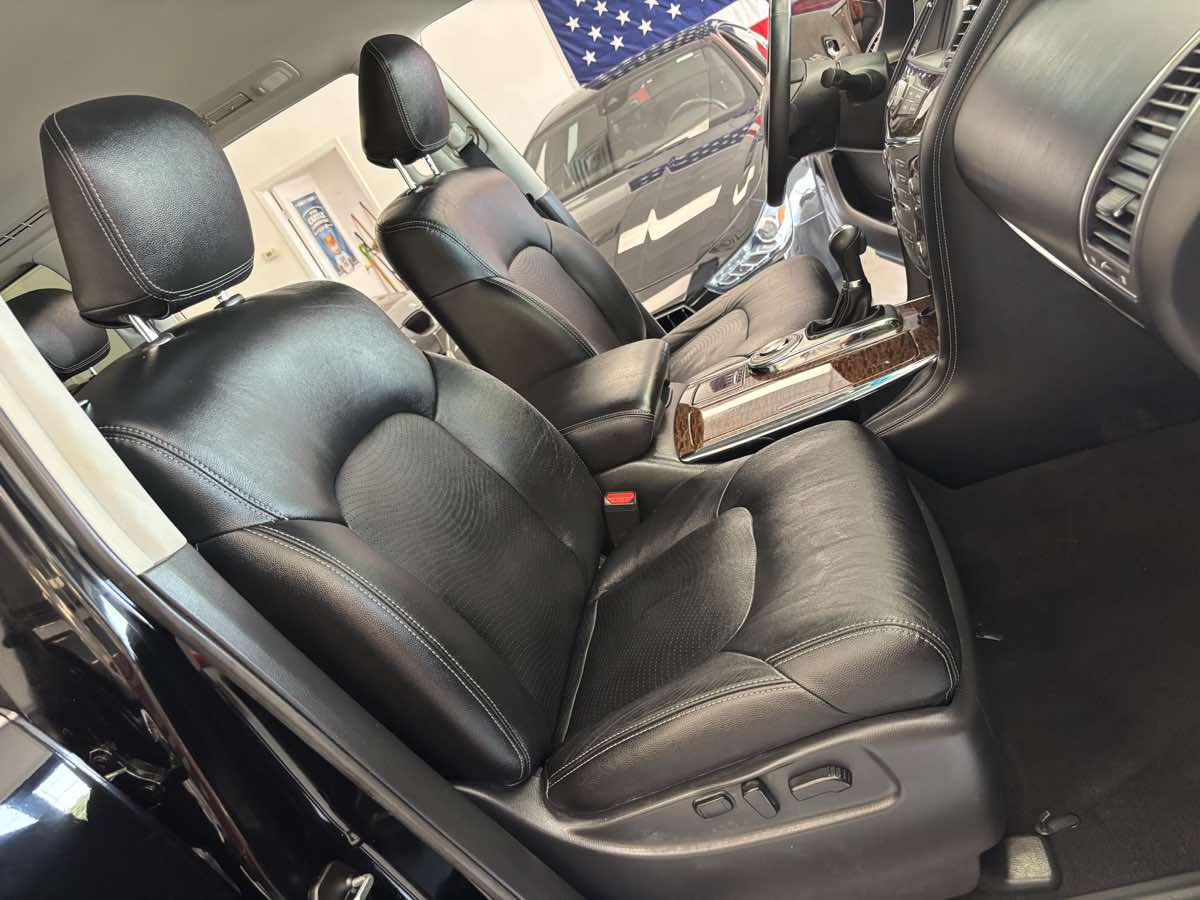 Nissan Armada photo 22