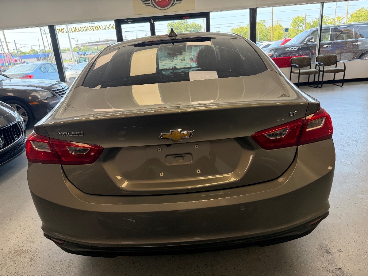 Chevrolet Malibu photo 11