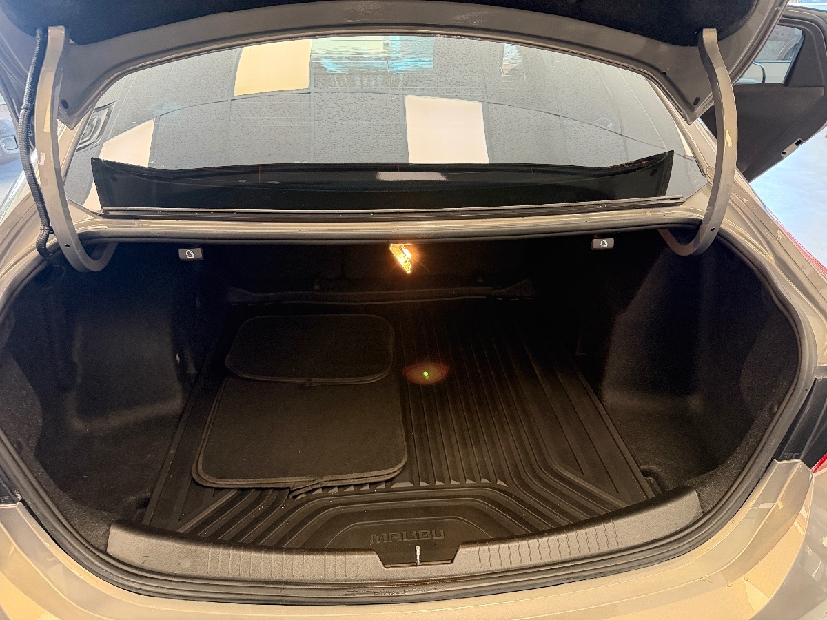 Chevrolet Malibu photo 22
