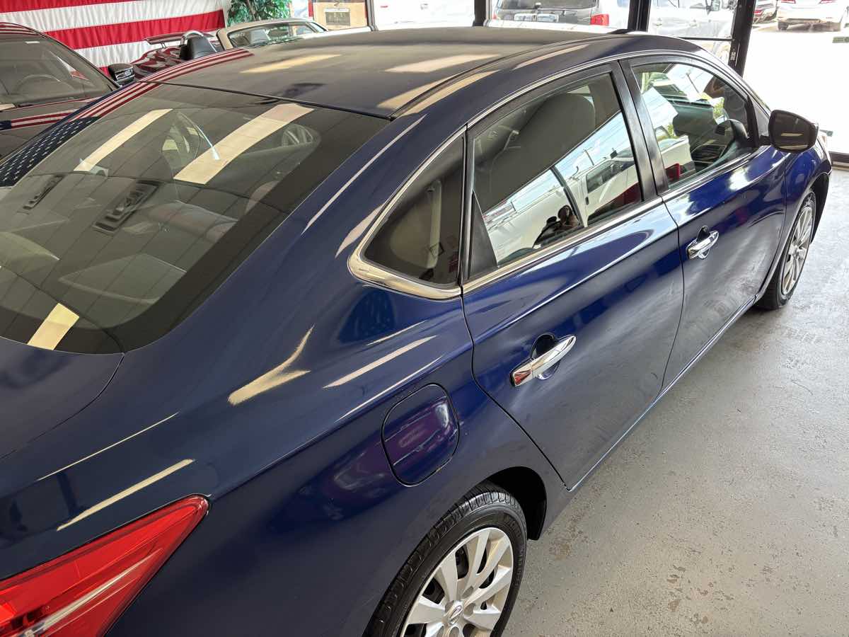 Nissan Sentra photo 12