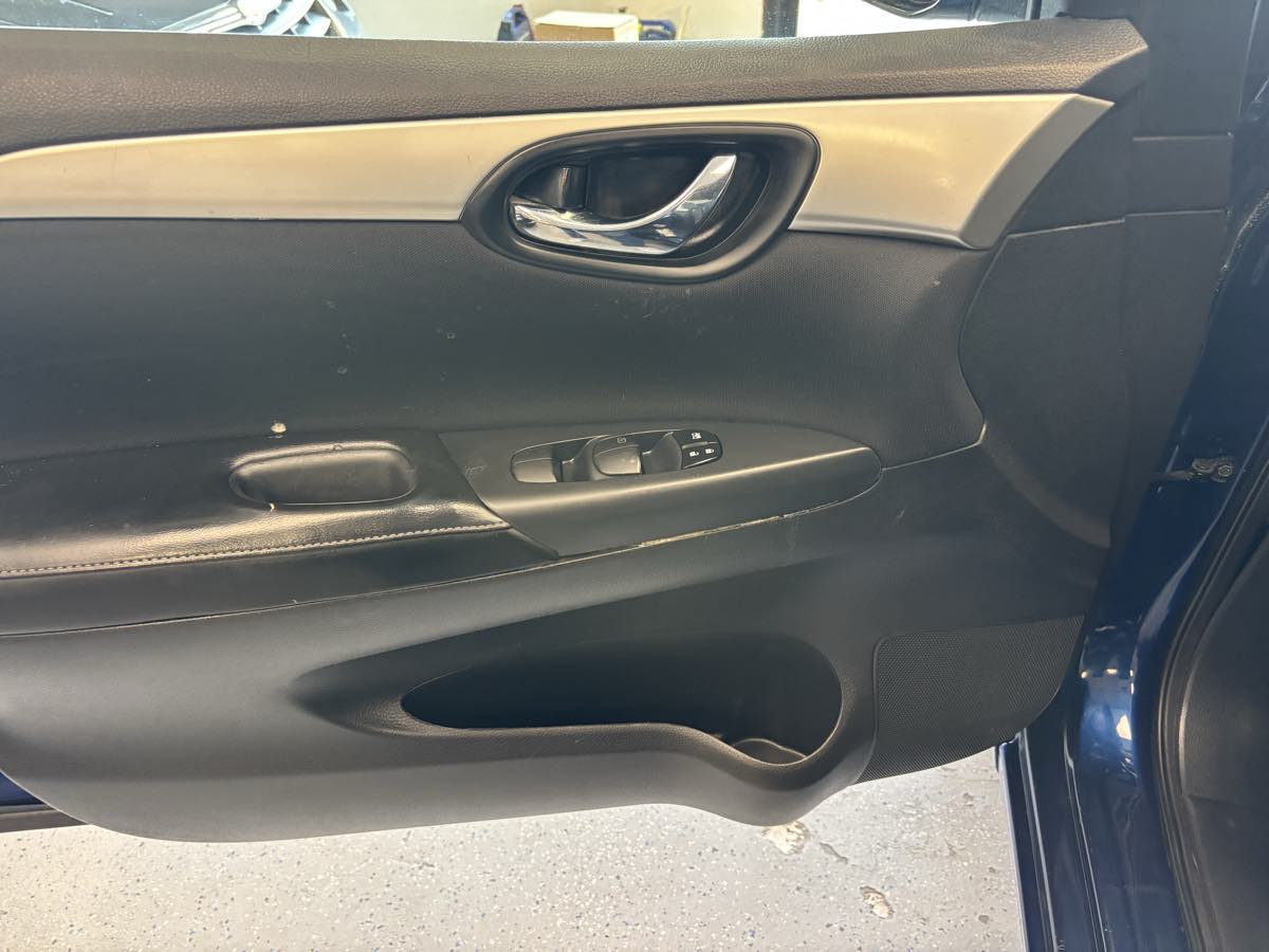 Nissan Sentra photo 18