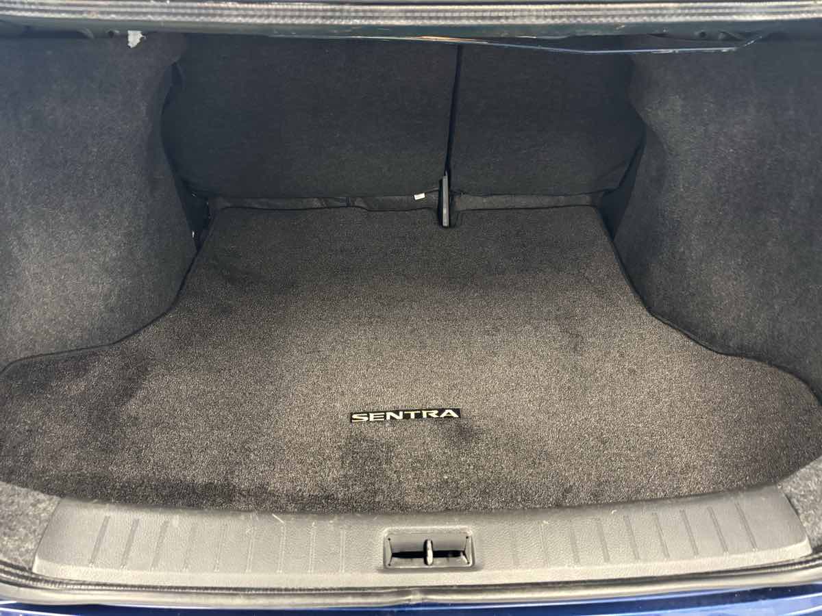Nissan Sentra photo 23