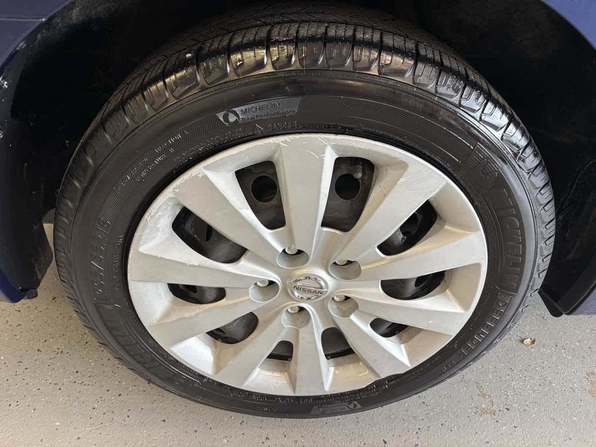 Nissan Sentra photo 24