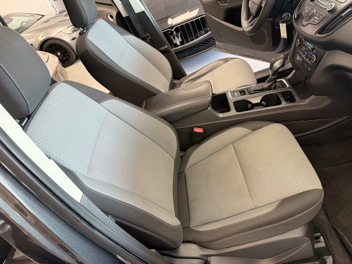 Ford Escape photo 17