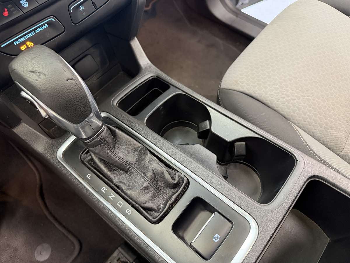 Ford Escape photo 25