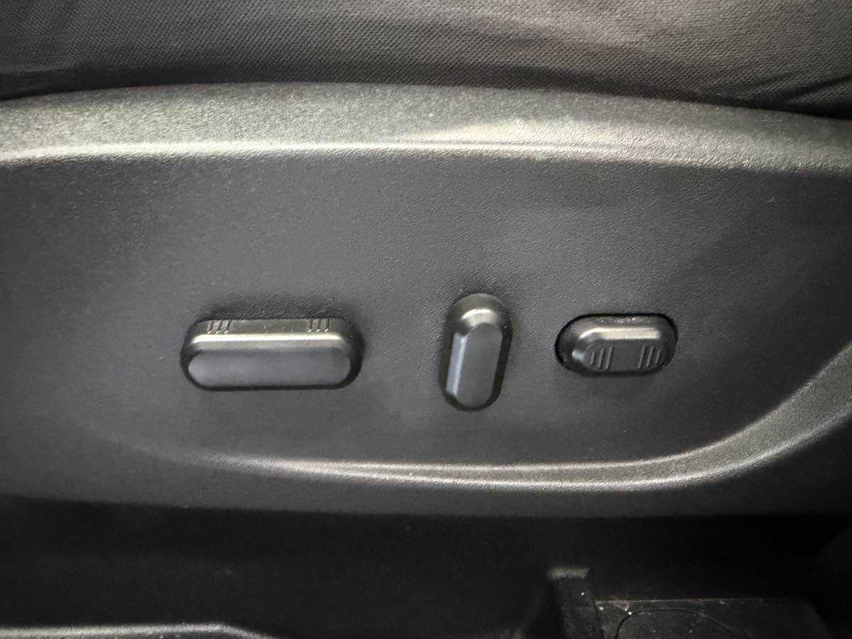Ford Escape photo 23
