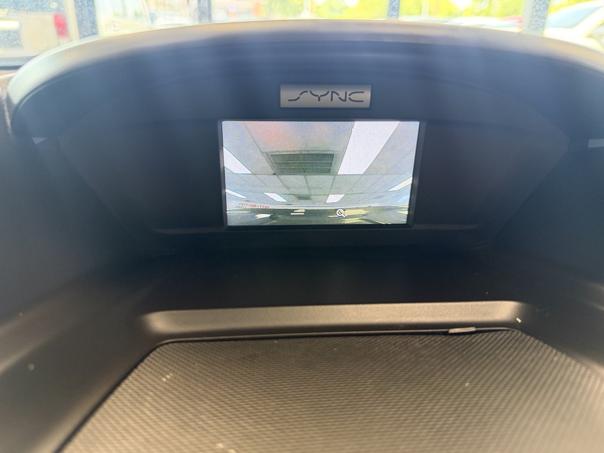Ford Escape photo 22