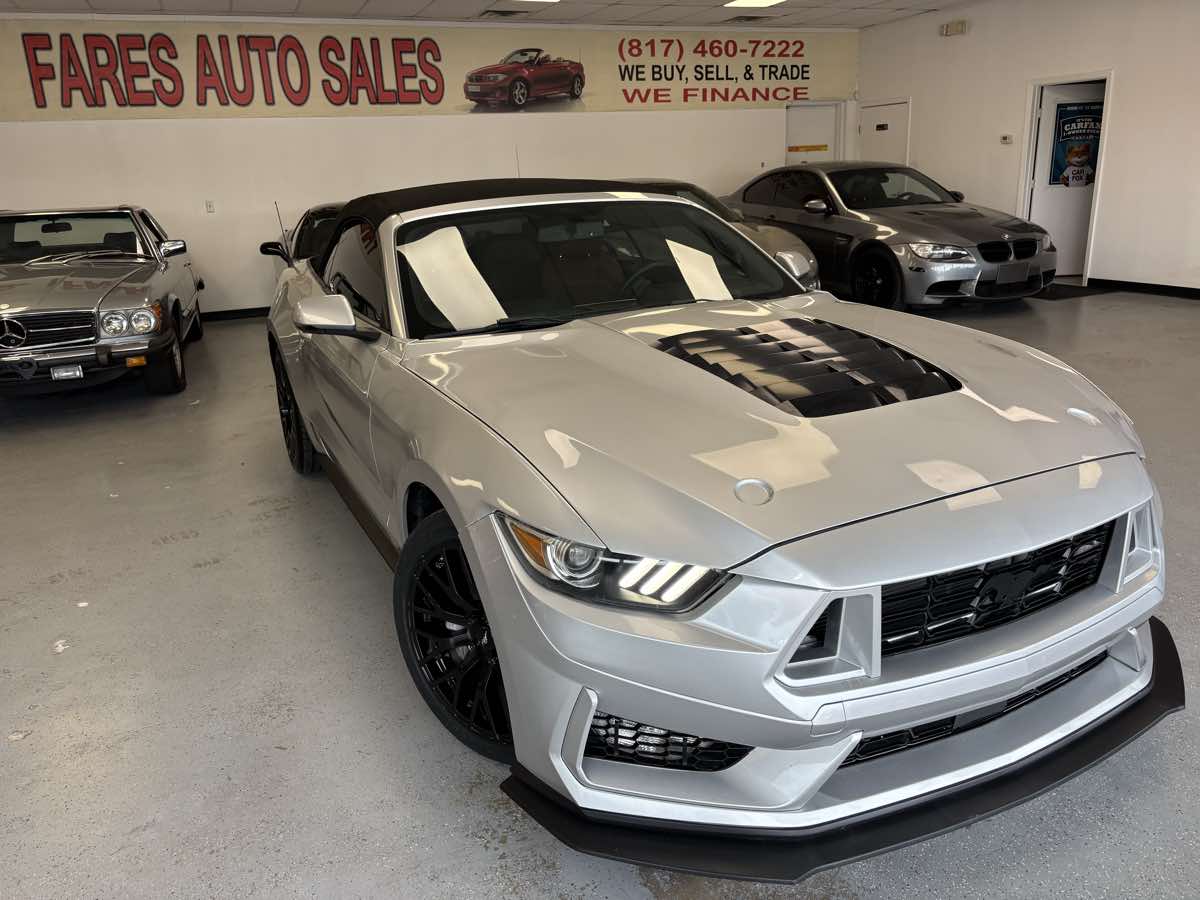 Ford Mustang photo 5