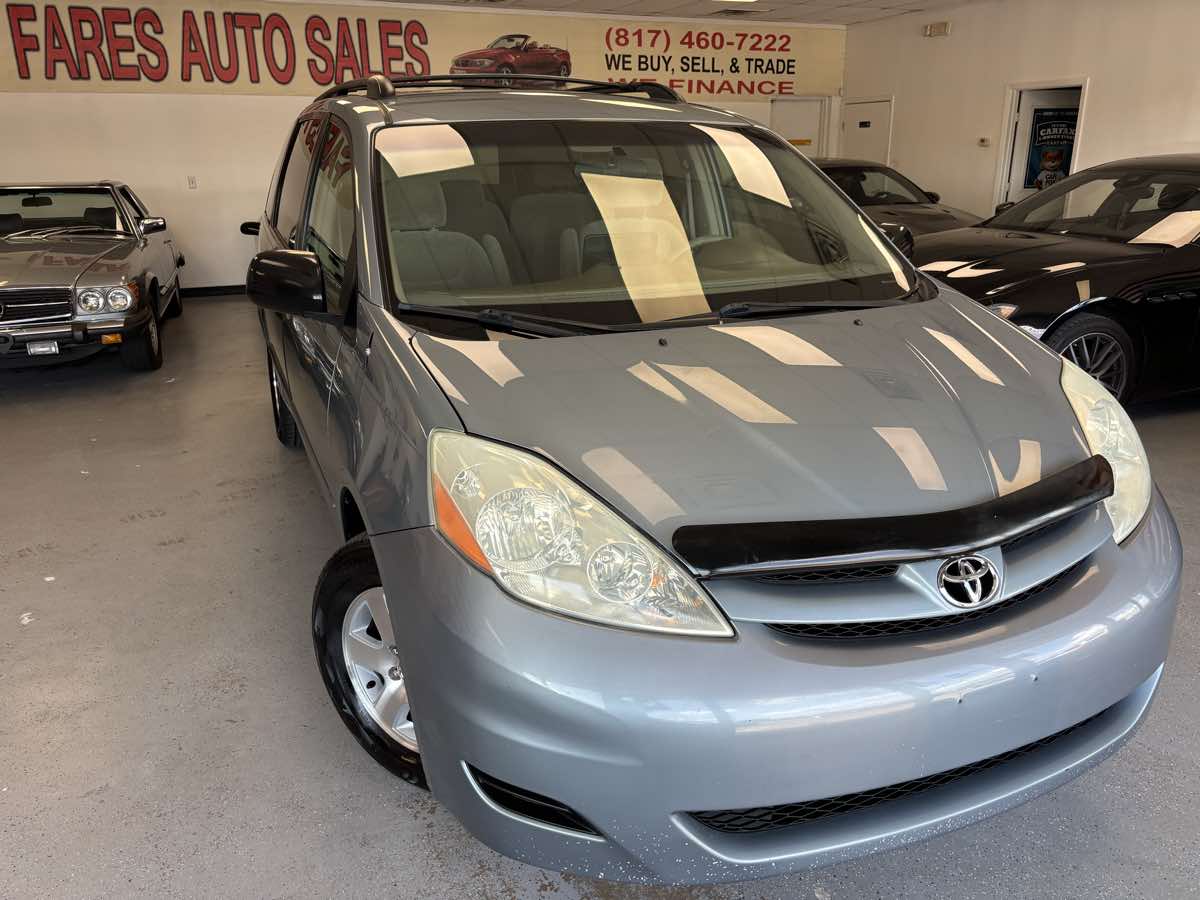 Toyota Sienna photo 5