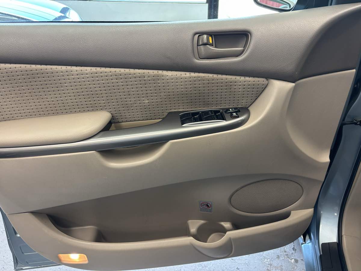 Toyota Sienna photo 20