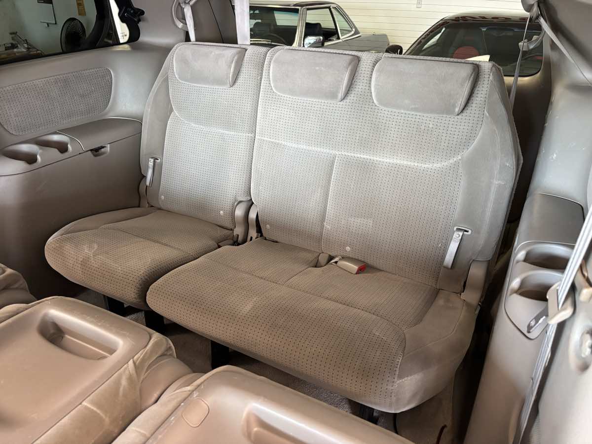 Toyota Sienna photo 25
