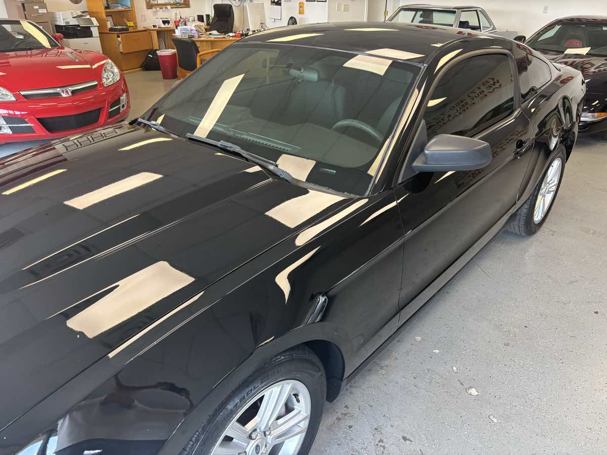 Ford Mustang photo 3