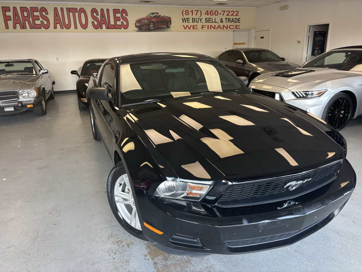 Ford Mustang photo 5