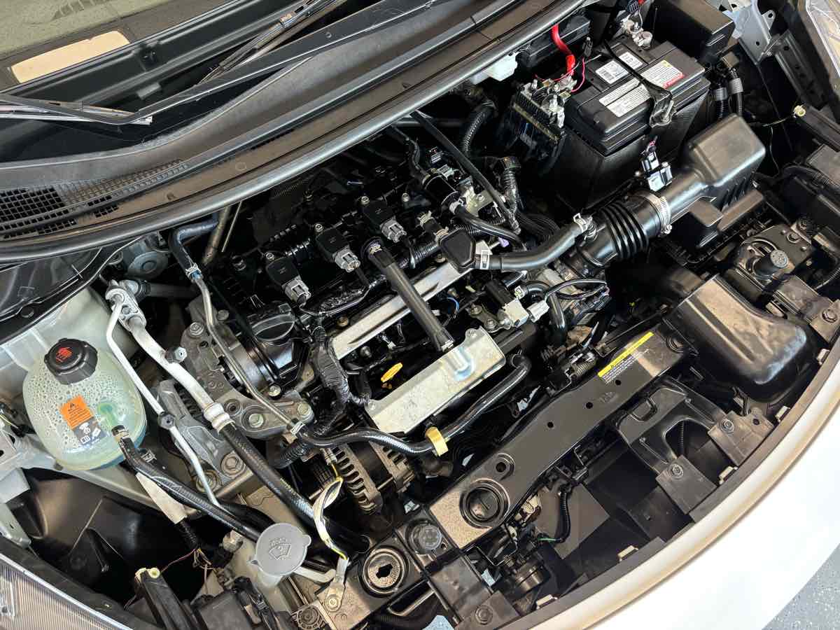 Nissan Versa photo 28
