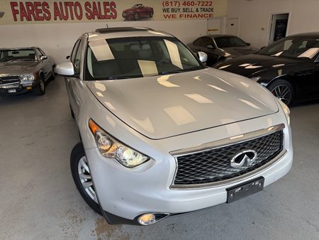 2017 INFINITI QX70