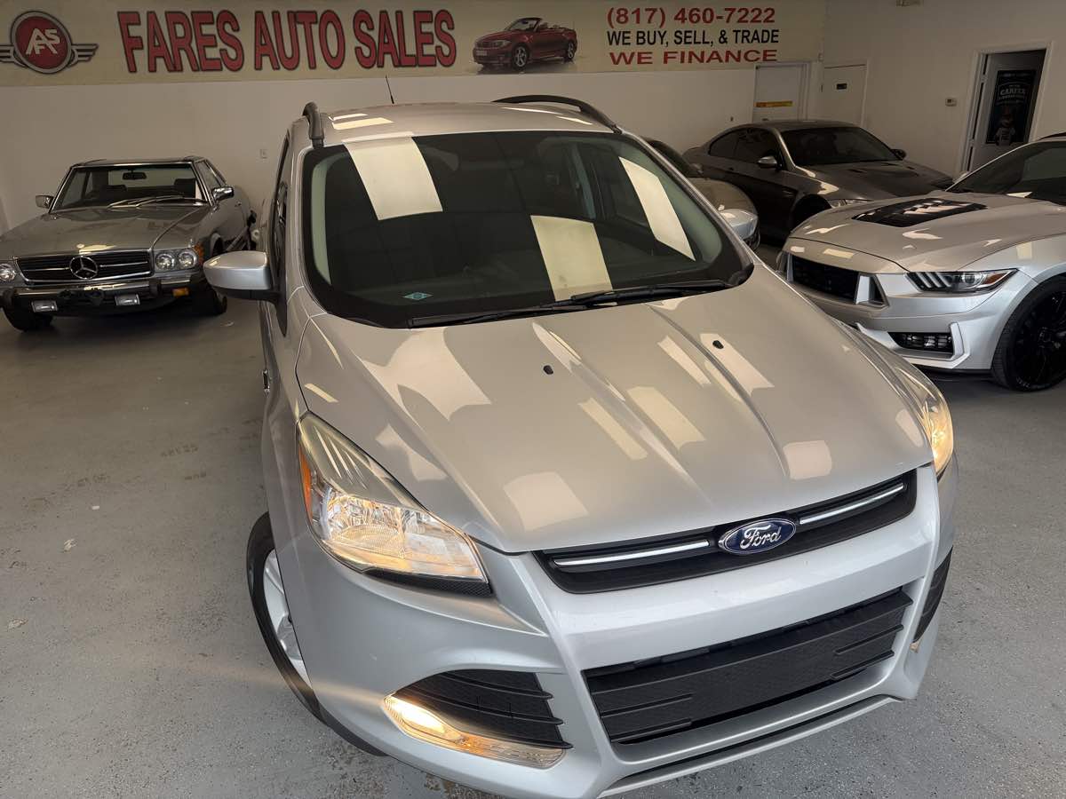 2016 Ford Escape SE FWD photo