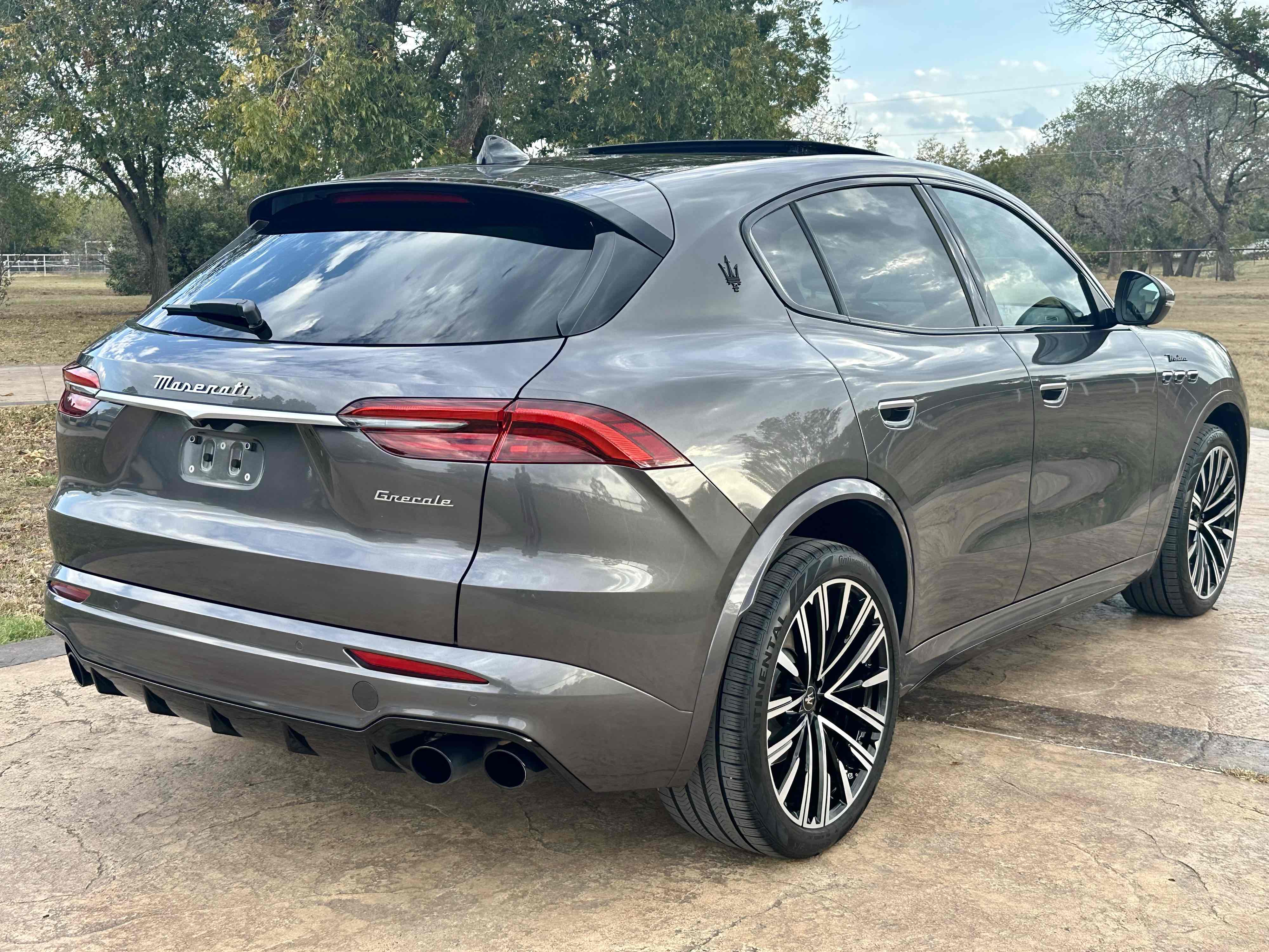 Sold 2023 Maserati Grecale Modena Limited Edition in Argyle
