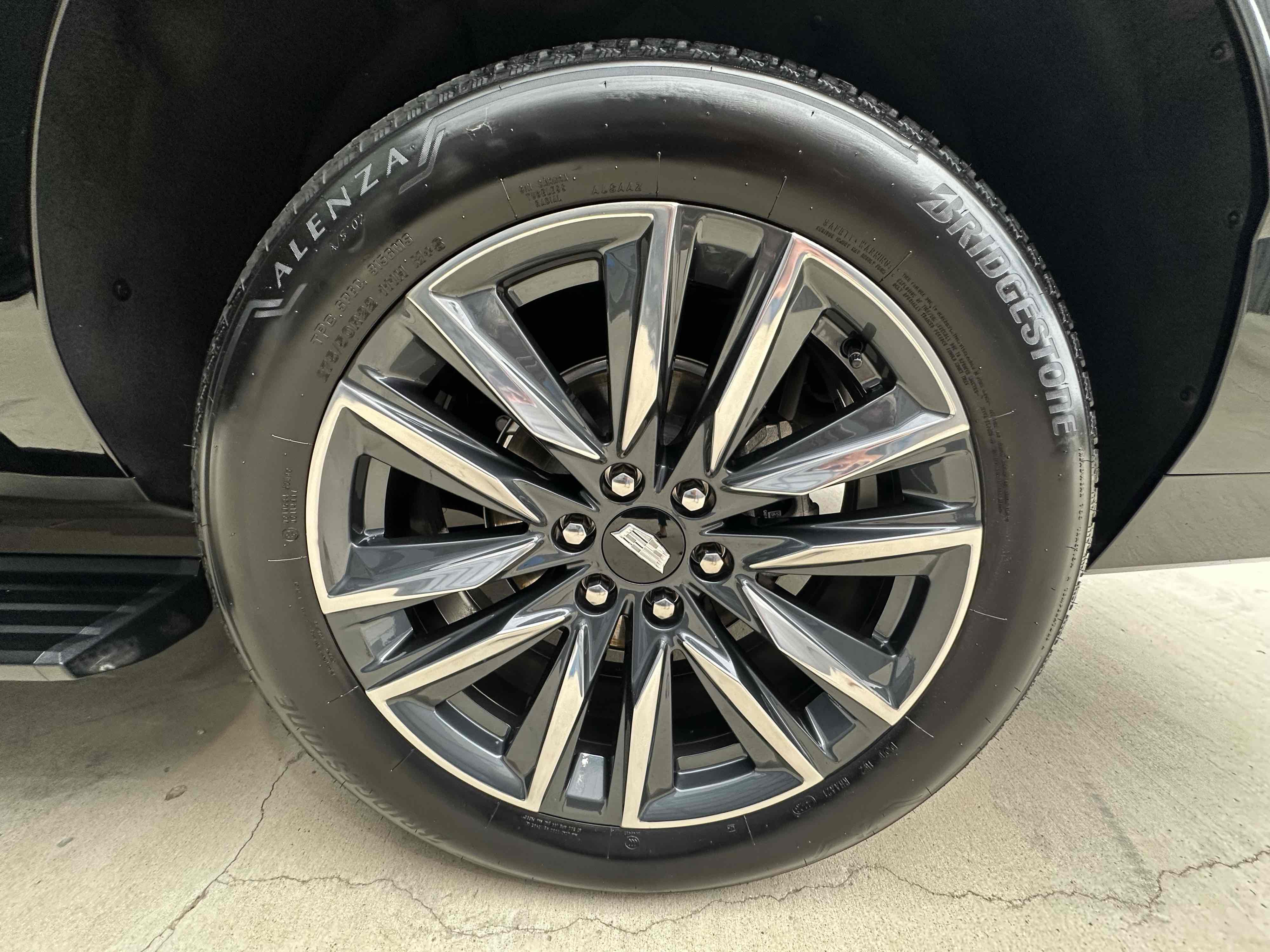 2024 Cadillac Escalade ESV Sport Platinum photo 13