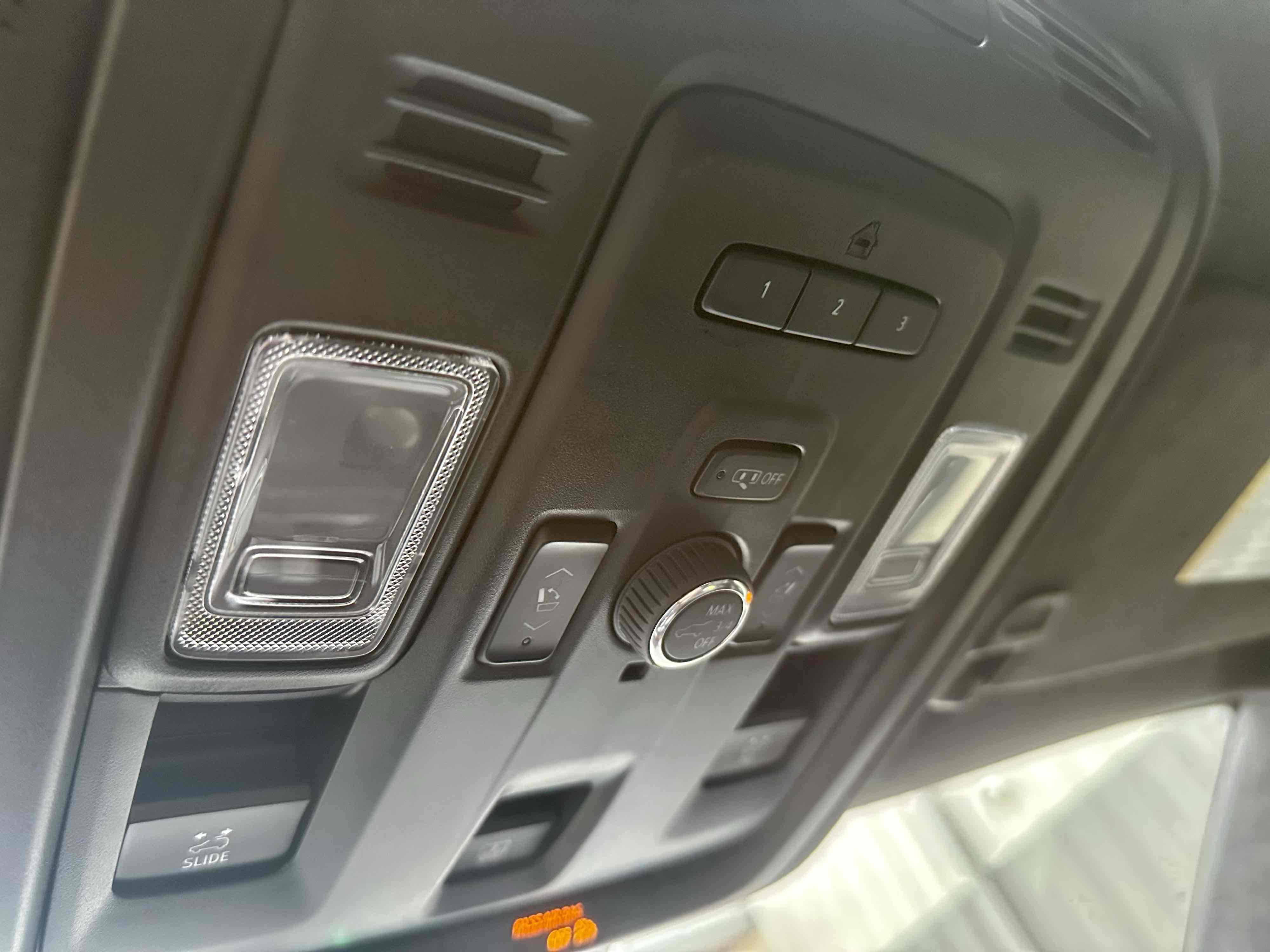 2024 Cadillac Escalade ESV Sport Platinum photo 18