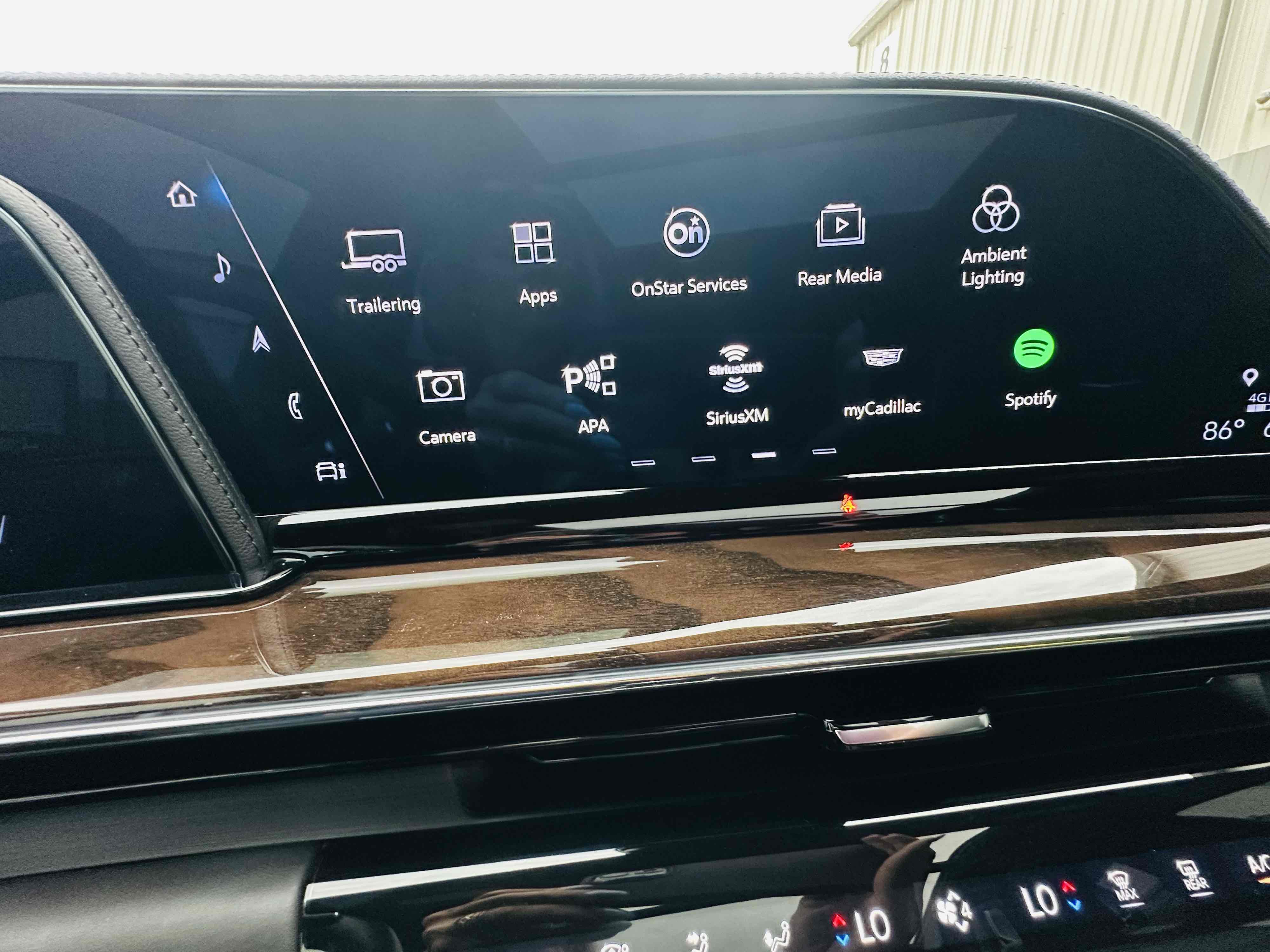 2024 Cadillac Escalade ESV Sport Platinum photo 21