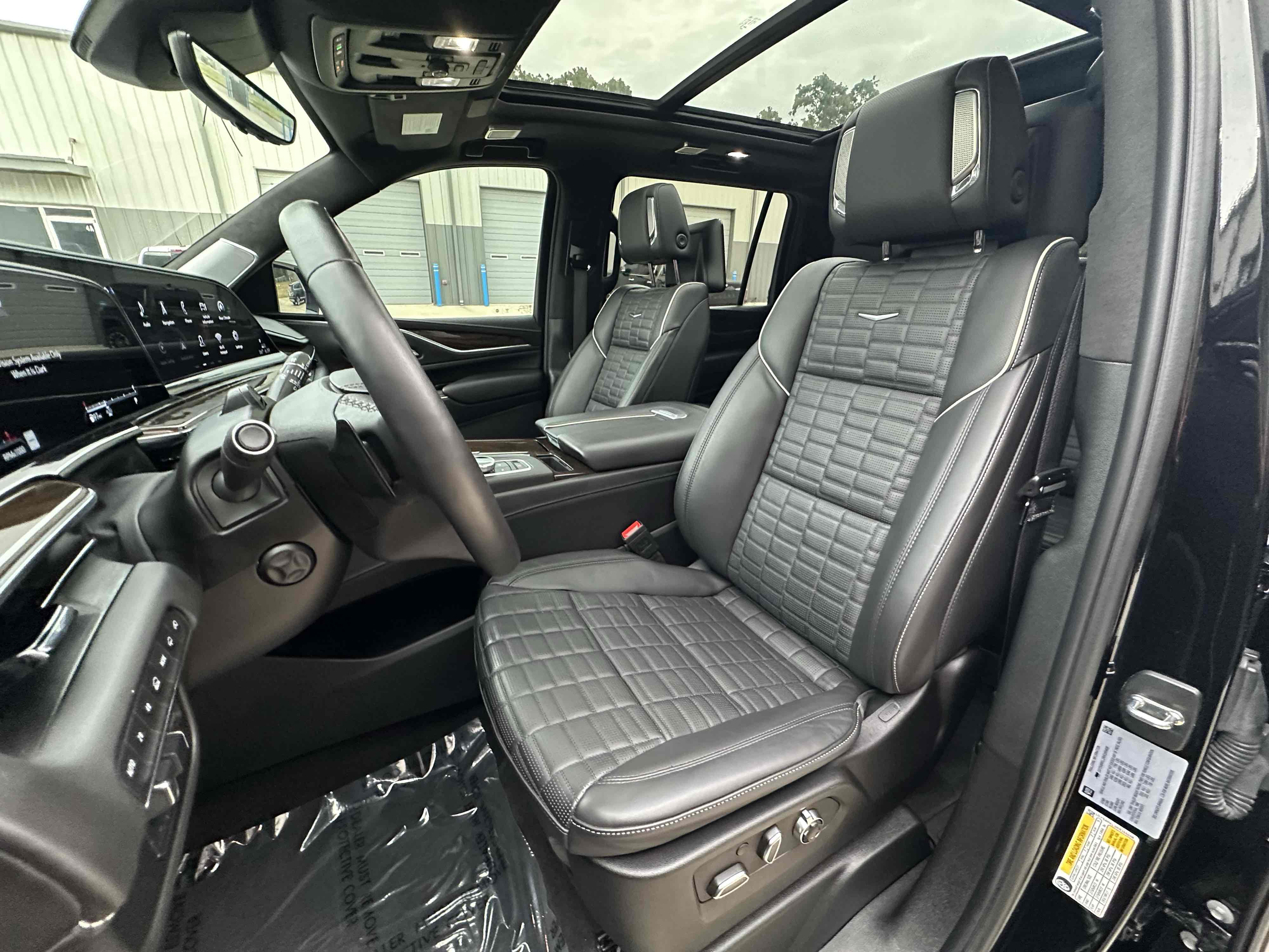 2024 Cadillac Escalade ESV Sport Platinum photo 29