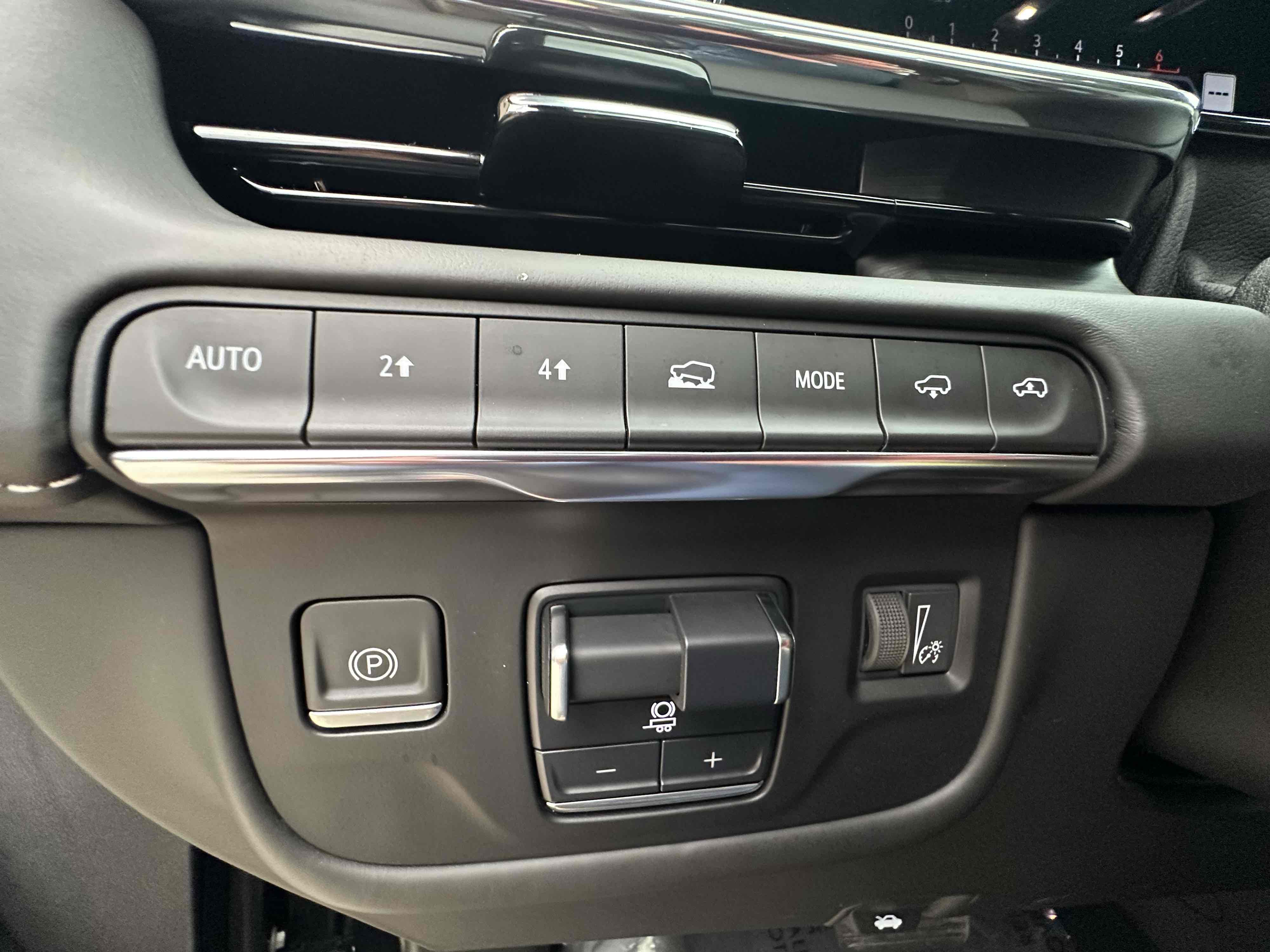 2024 Cadillac Escalade ESV Sport Platinum photo 33
