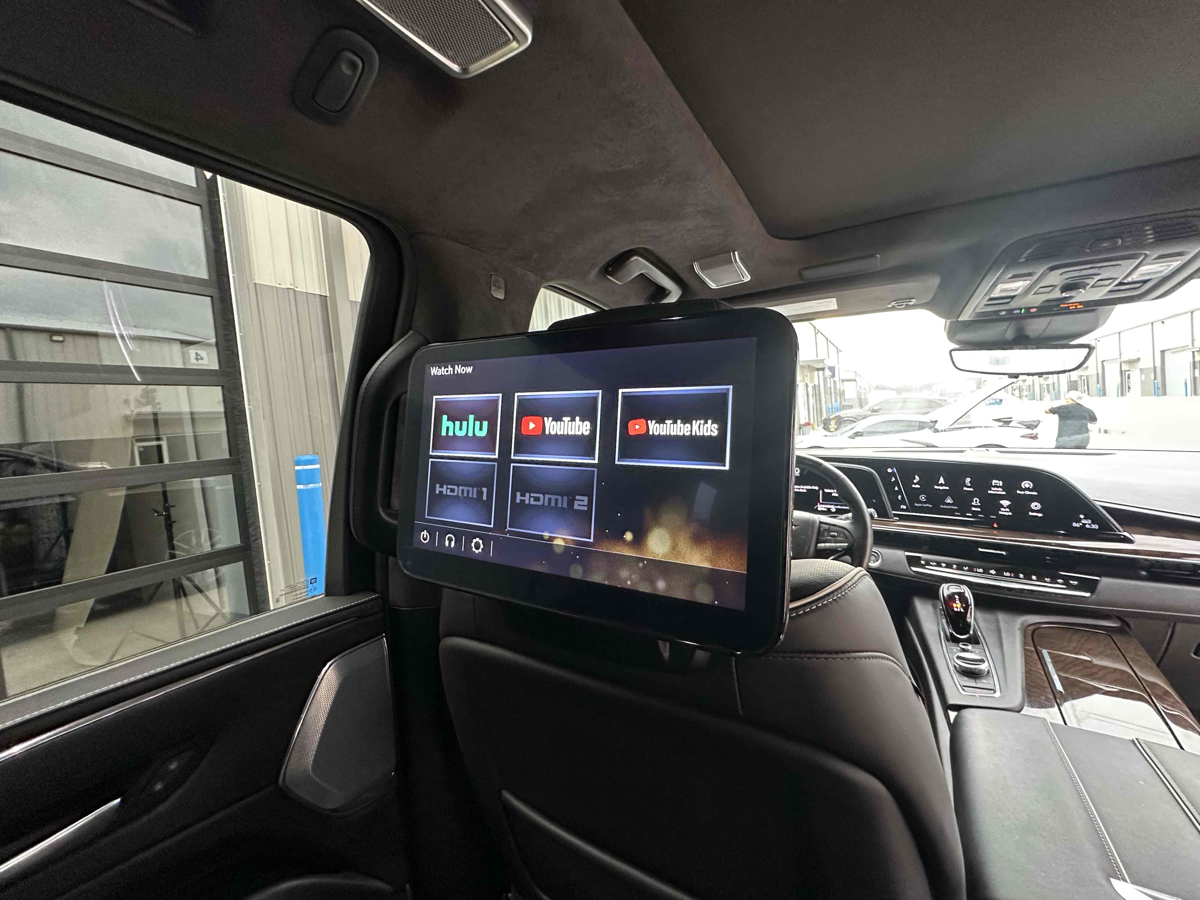 2024 Cadillac Escalade ESV Sport Platinum photo 38